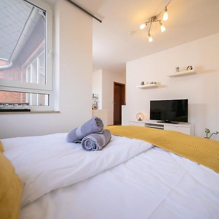 Studio Shiny - Zentral mit Balkon - Messe - Küche Neuss Exterior foto