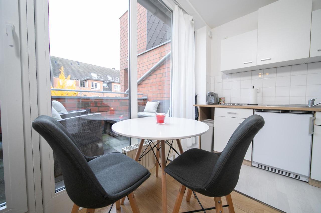 Studio Shiny - Zentral mit Balkon - Messe - Küche Neuss Exterior foto